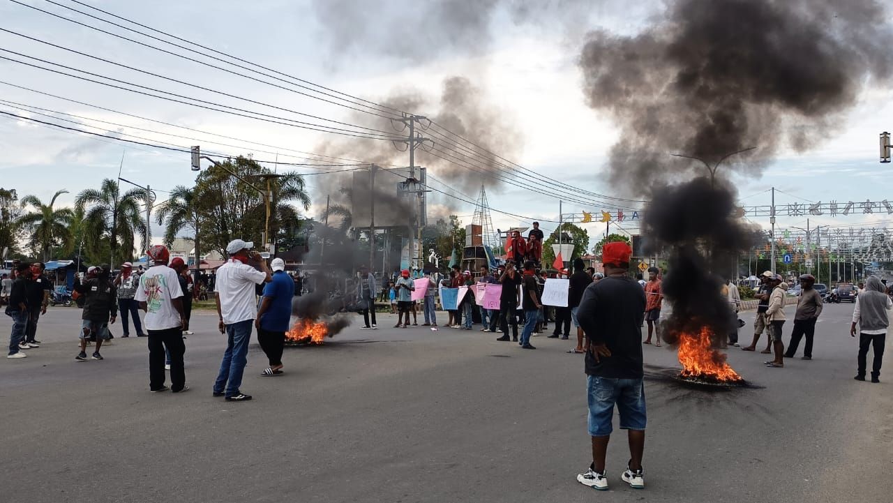 Tuntut Keadilan, Massa Desak Polres Sorong Usut Tuntas Pembunuhan di Aimas
