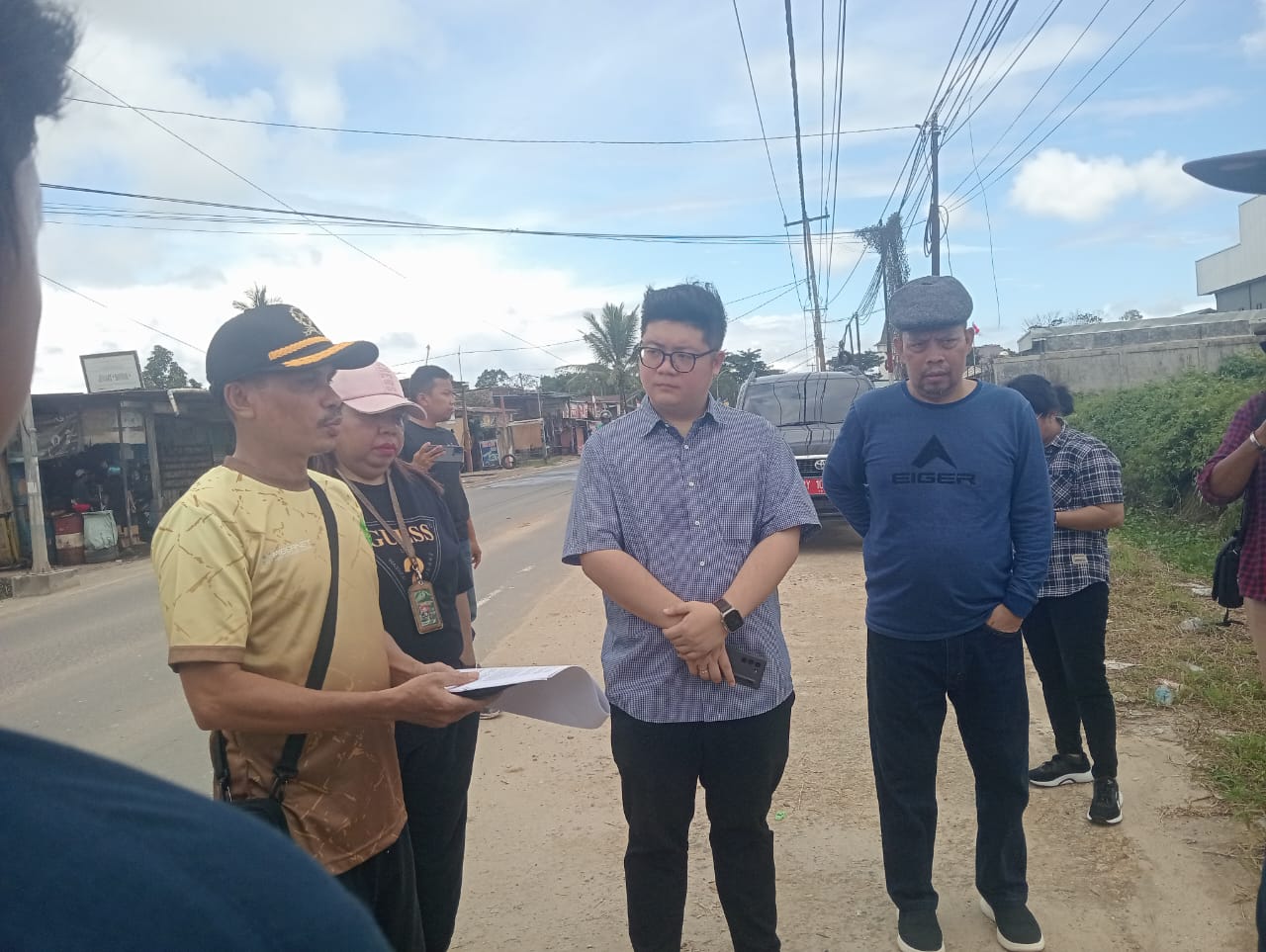 Kedua pihak Klaim Sengketa Tanah Pengadilan negeri Sorong Tinjau Lokasi : Rosina pemilik Hak Ulayat Bersuara