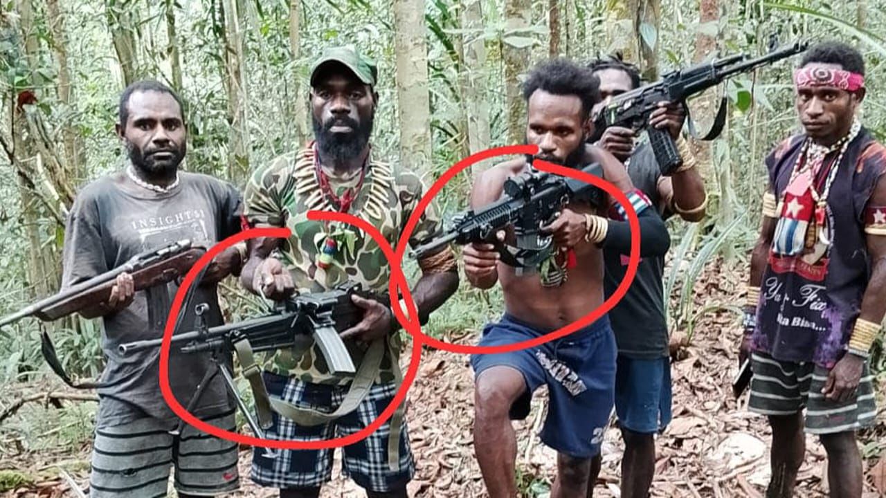 TPNPB Kodap IV Sorong Raya Klaim Rampas Senjata FN Minimi dan M4 dalam Serangan di Maybrat