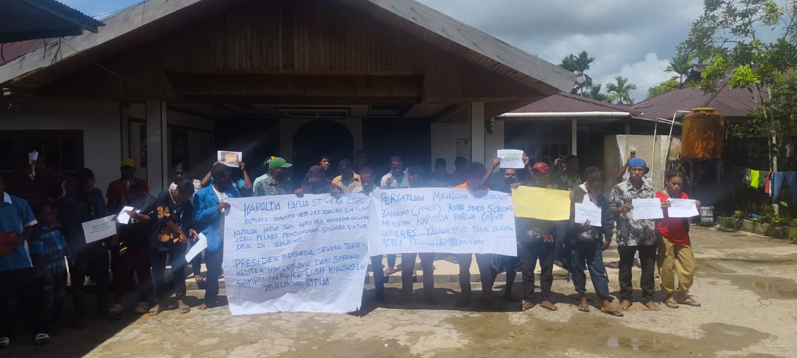 Mahasiswa Yahukimo di Sorong Desak Kapolda Papua Copot Kapolres Yahukimo dan Adili Pelaku Pembunuhan Victor Deyal