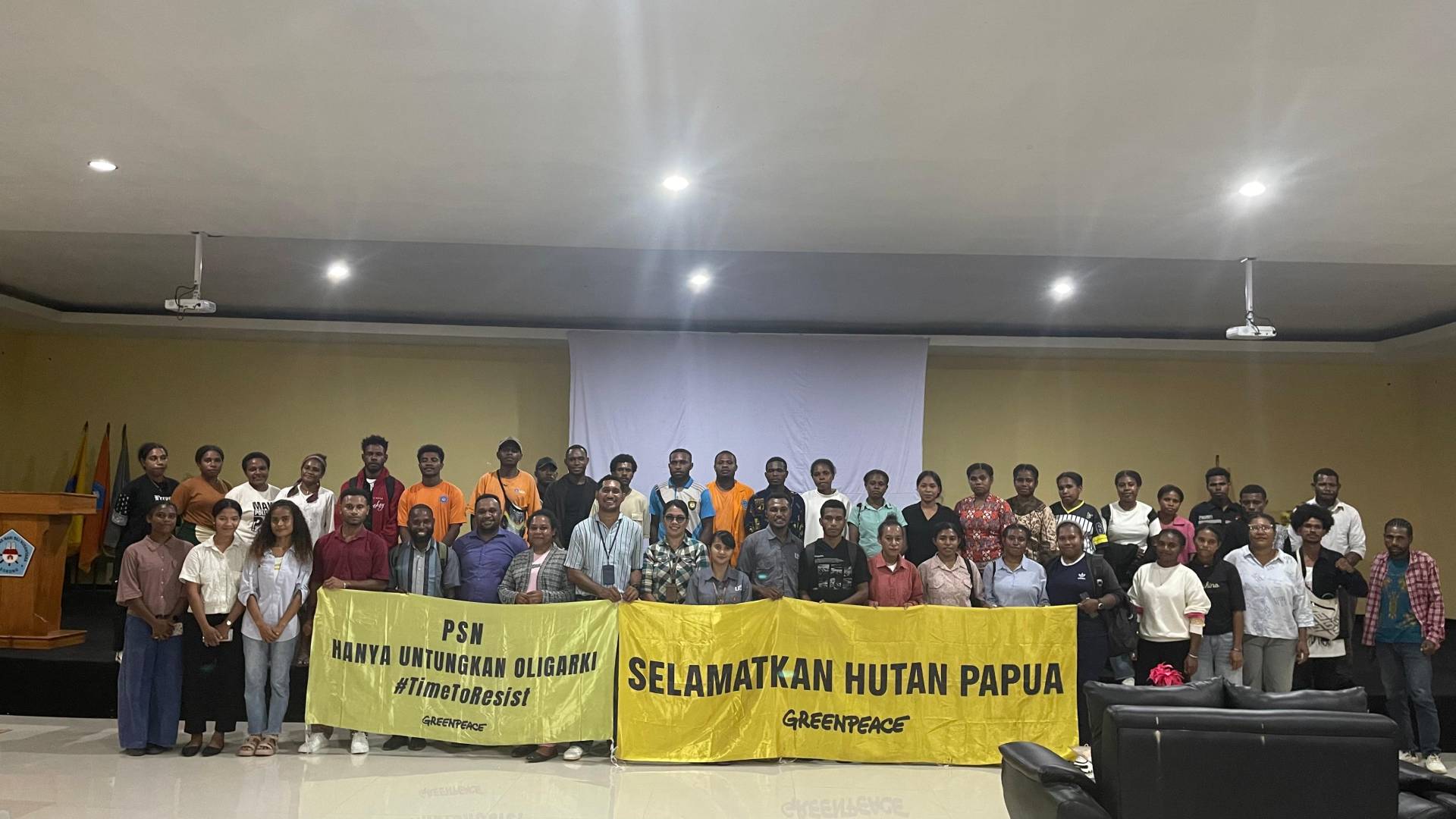 Nobar Film Dokumenter “Pesta Babi” dan Diskusi Publik Peringati Hari Bumi Sedunia di Sorong, Mahasiswa Soroti PSN hingga RUU Masyarakat Adat