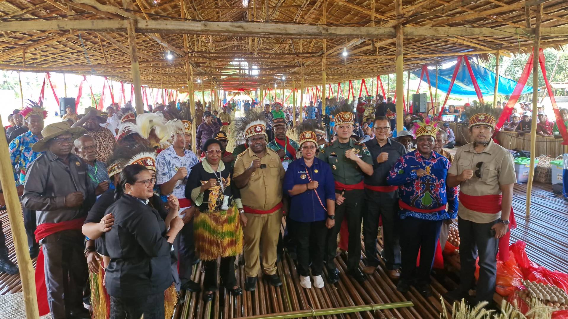 Hadir di Mubes Suku Imekko, Gubernur Elisa Kambu: Inanwatan Adalah Pusat Peradaban